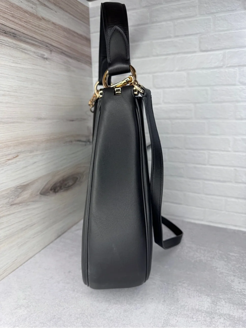 Coach smooth black